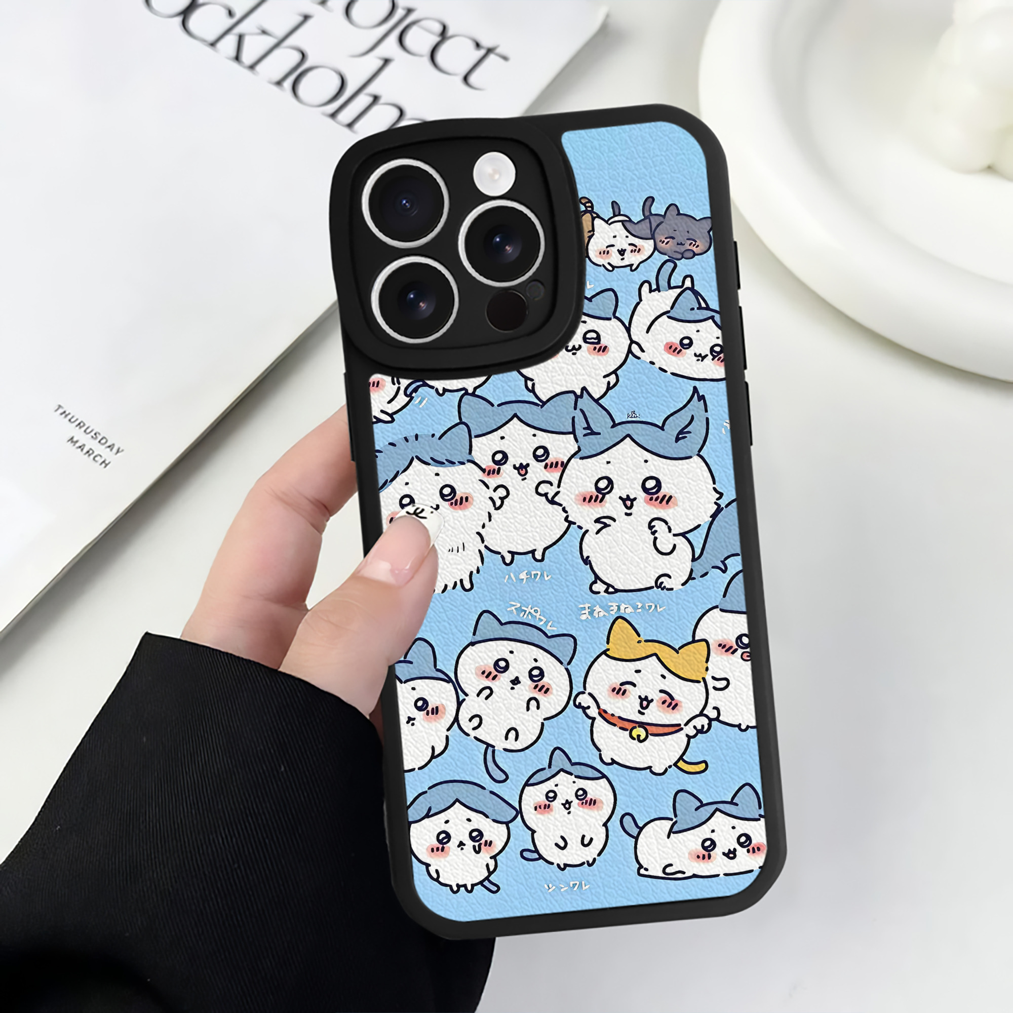 （画像用） ちいかわ Chii-kawa 【iPhone 16シリーズ対応】シリコンスマホケース（レザー調） 材質：シリコン